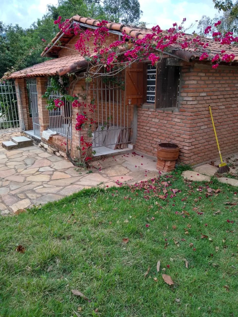 Sitio Vale Das Montanhas São Tomé das Letras Buitenkant foto